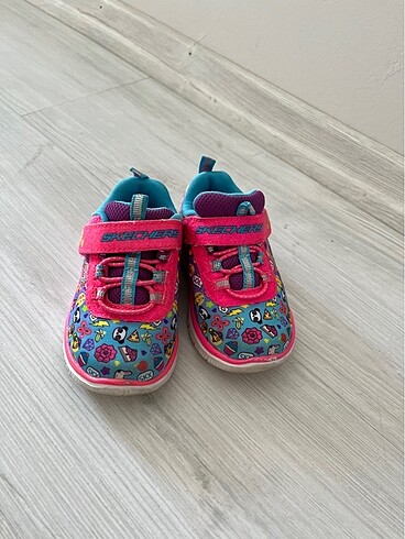 Skechers bebek ayakkabısı