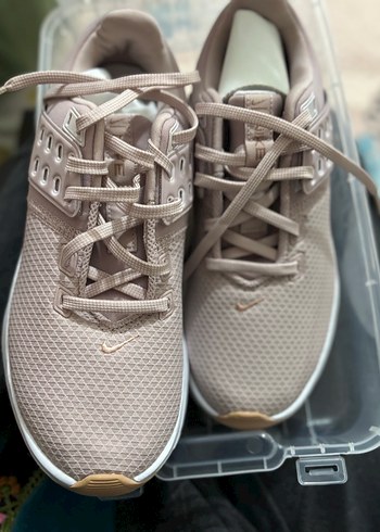 Nike Air Max Bella TR 4 Kadın Pembe Spor Ayakkabı - Görsel 2