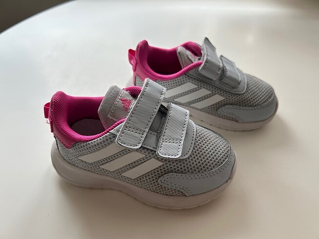 Adidas kız bebek ayakkabı