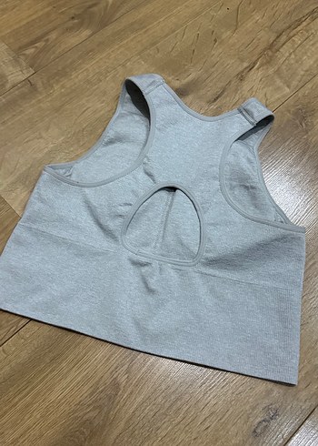 H&M marka spor üst büstiyer - Görsel 3