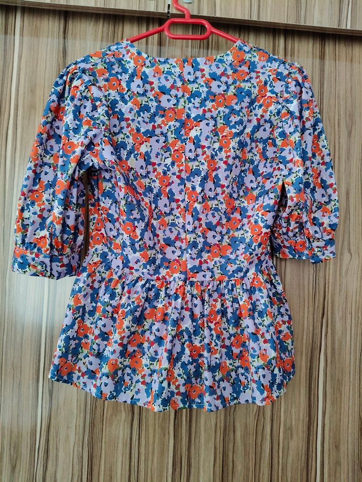 Renkli, Düğmeli, V Yaka Kadın Bluz - Görsel 3