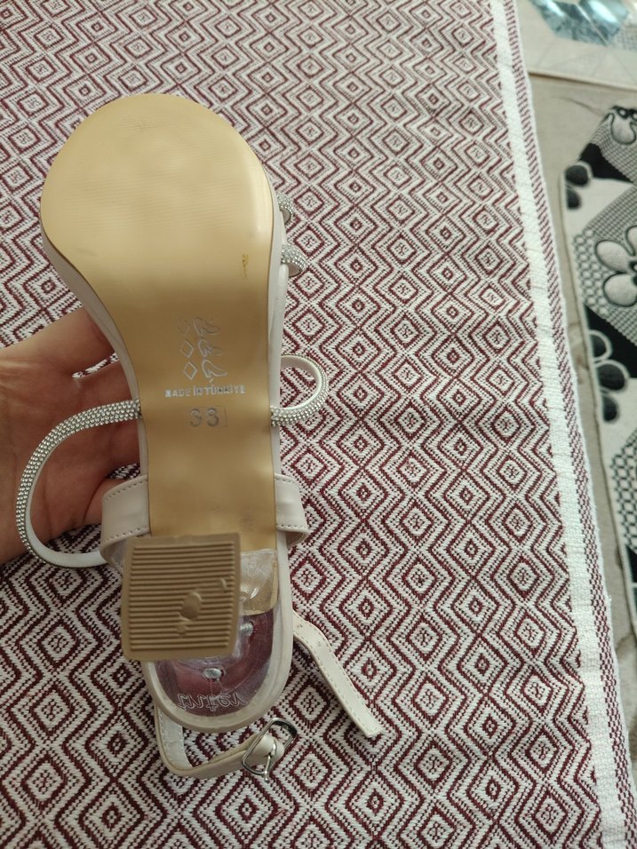 Beyaz Dantel Detaylı Blok Topuklu Kadın Ayakkabı - Görsel 4