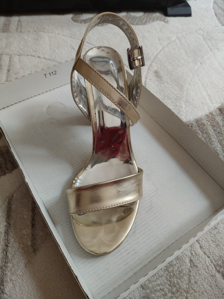 Altın Parlak Dolgu Topuklu Kadın Abiye Ayakkabı - Görsel 2