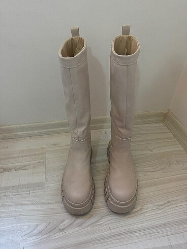 Zara Krem çizme