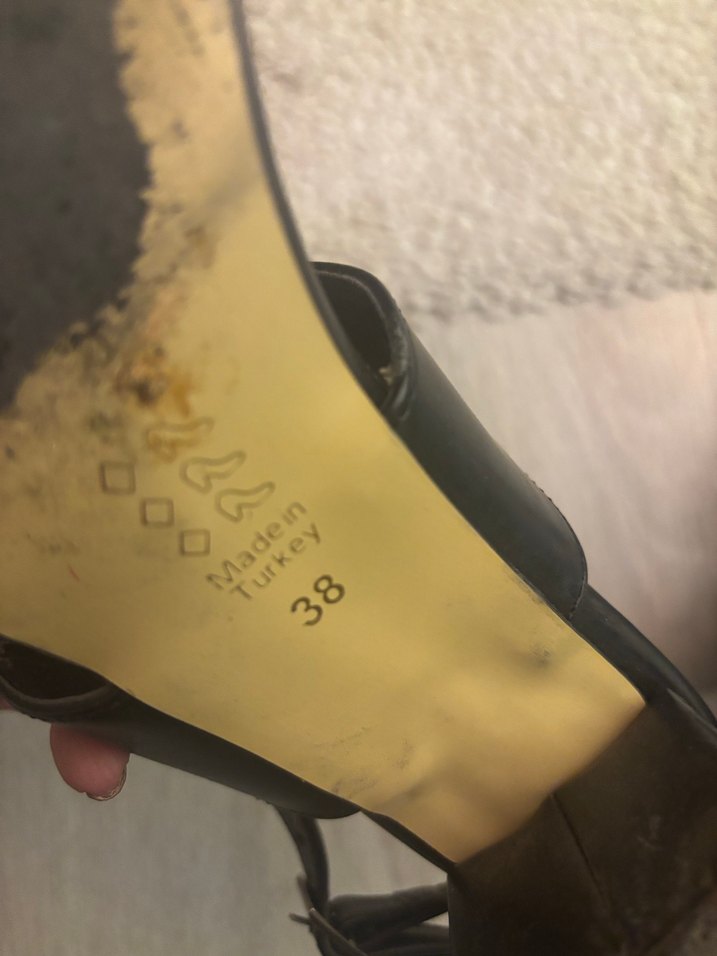 Siyah Deri Tokalı Kadın Topuklu Sandalet - Görsel 2