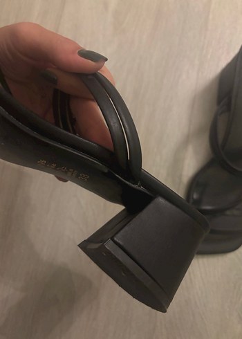 Siyah Topuklu Kadın Terlik - Görsel 5