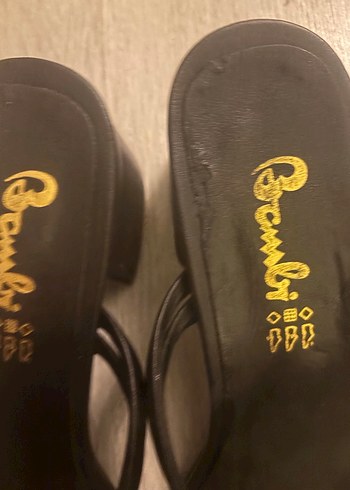 Siyah Topuklu Kadın Terlik - Görsel 2