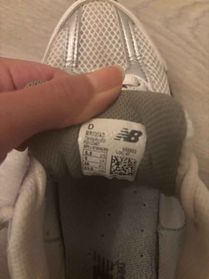 New balance 38 numara yarım numara dardır - Görsel 4