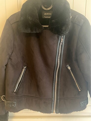 Stradivarius orjinal biker kürklü mont 36 beden siyah.