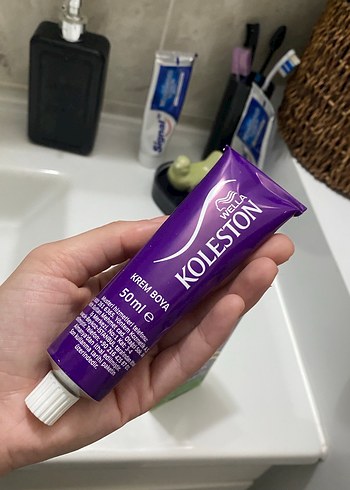 Koleston Naturals Saç Boyası 4/6 Kızıl Viyole - Görsel 2