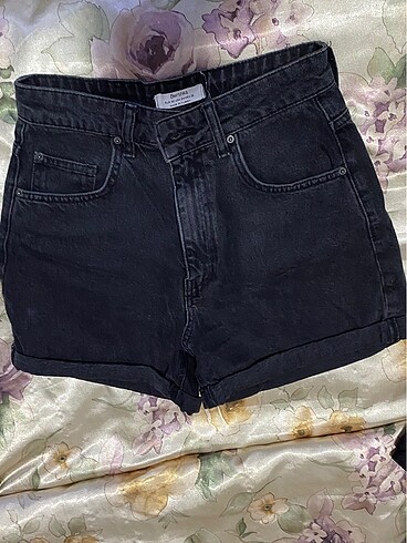 kot şort bershka