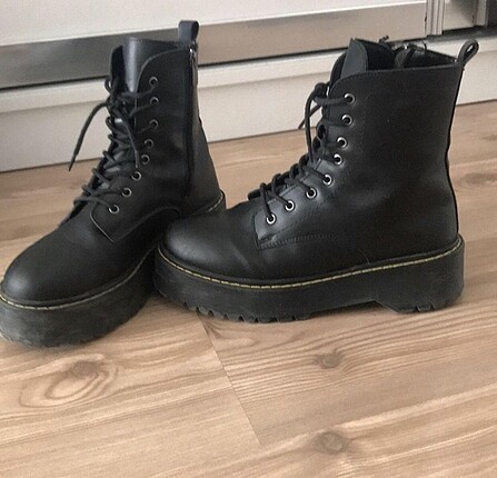 Dr martens muadil bot