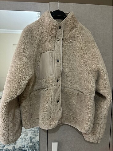 Pull and Bear Peluş mont