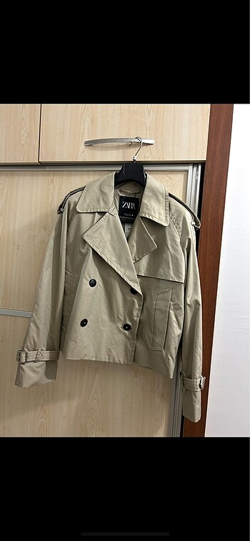 Zara Zara kısa trençkot