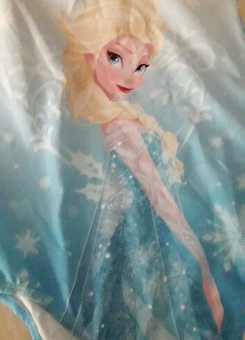 7 Yaş Beden 7-8 yaş kız çocuk frozen/elsa mayo