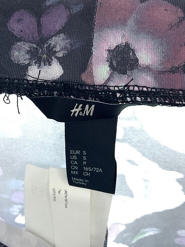 s Beden çeşitli Renk H&M Tayt / Spor taytı %70 İndirimli.