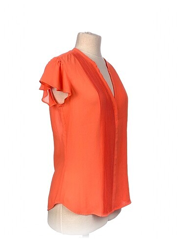 H&M H&M Bluz %70 İndirimli.