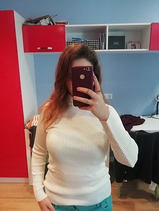 krem rengi boğazlı kazak 