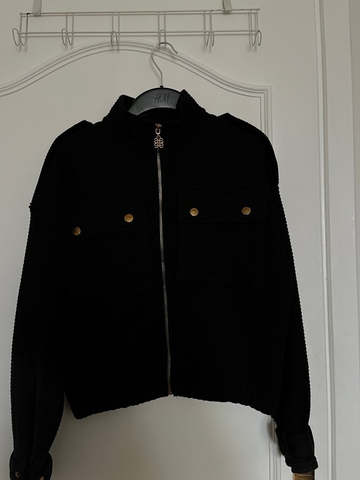 Siyah Kısa Kadın Ceket - Görsel 2