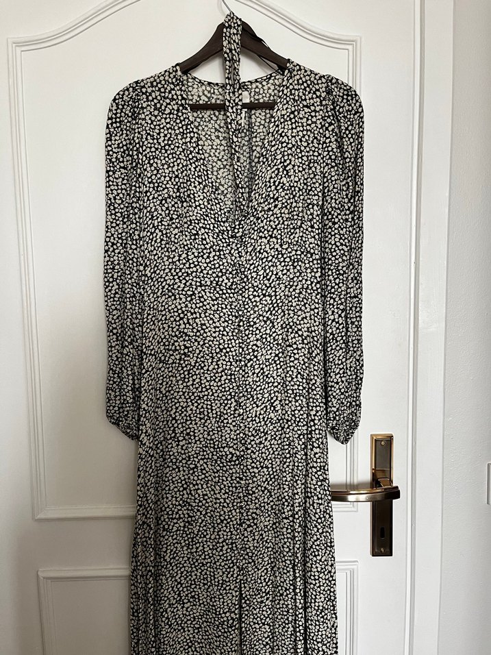 V Yaka Uzun Kollu Elbise - Görsel 2