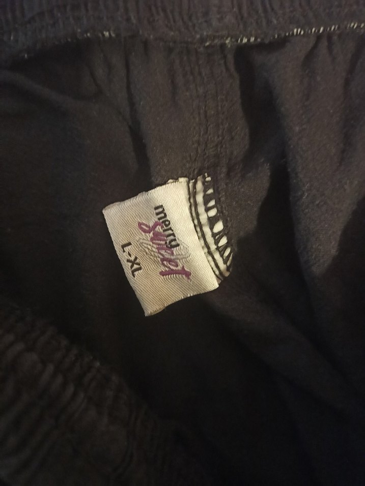 Kadın Siyah Keten Rahat Şort - Görsel 2