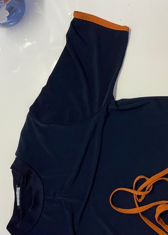 Bel bağlamalı crop - Görsel 2