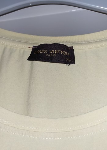 42 Beden sarı Renk Sarı Louis Vuitton Kısa Kollu Pamuklu Tişört