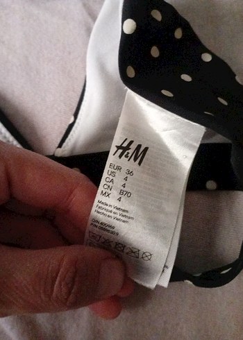 Puantiyeli Siyah Dolgusux Üçgen Bikini Üstü - Görsel 2