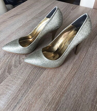 Diğer Simli stiletto