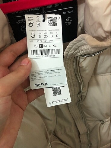 Stradivarius Şişme yelek