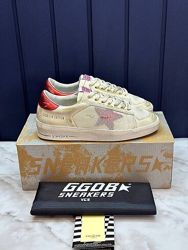 38 Beden beyaz Renk golden goose