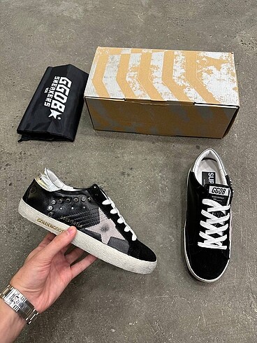 37 Beden siyah Renk golden goose