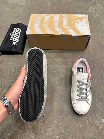 Golden Goose Deluxe golden goose