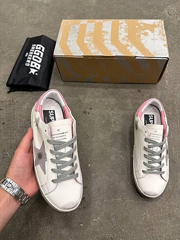 39 Beden golden goose