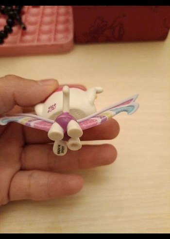  Beden Renk Pastel Pembe Kanatlı Aksiyon Figürü
