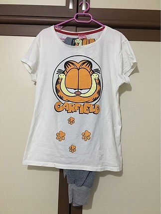 Garfield pijama takımı