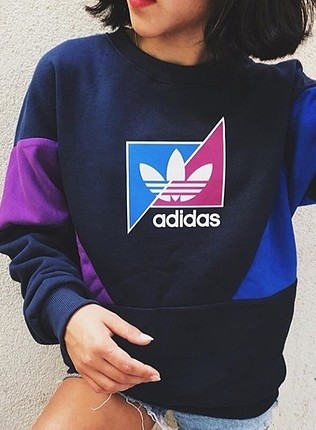 Adidas Sweatshirt