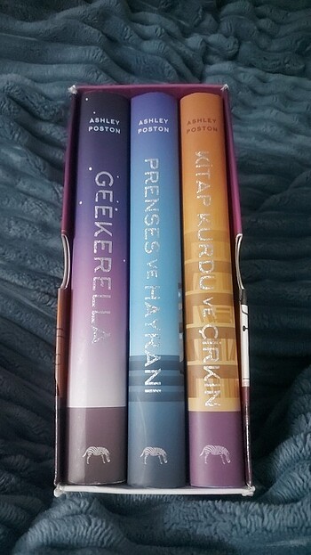 Geekerella serisi/ Ashley Poston