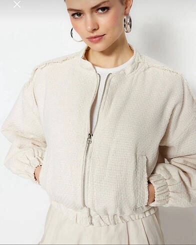 Trendyol & Milla Trendyolmilla ekru bomber ceket