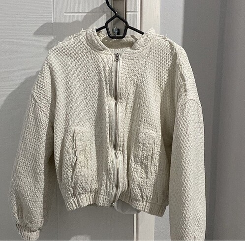s Beden beyaz Renk Trendyolmilla ekru bomber ceket