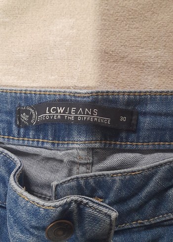 Gevşek Kesim Kadın Kot Şort - Görsel 2