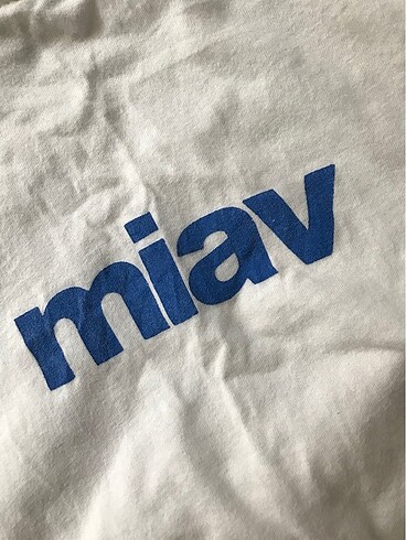 Mavi Jeans Miav yazılı tişört