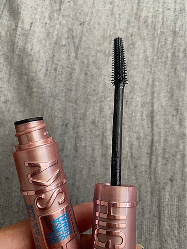 Maybelline Sky High Rimel