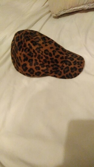 H&M Şapka leopar