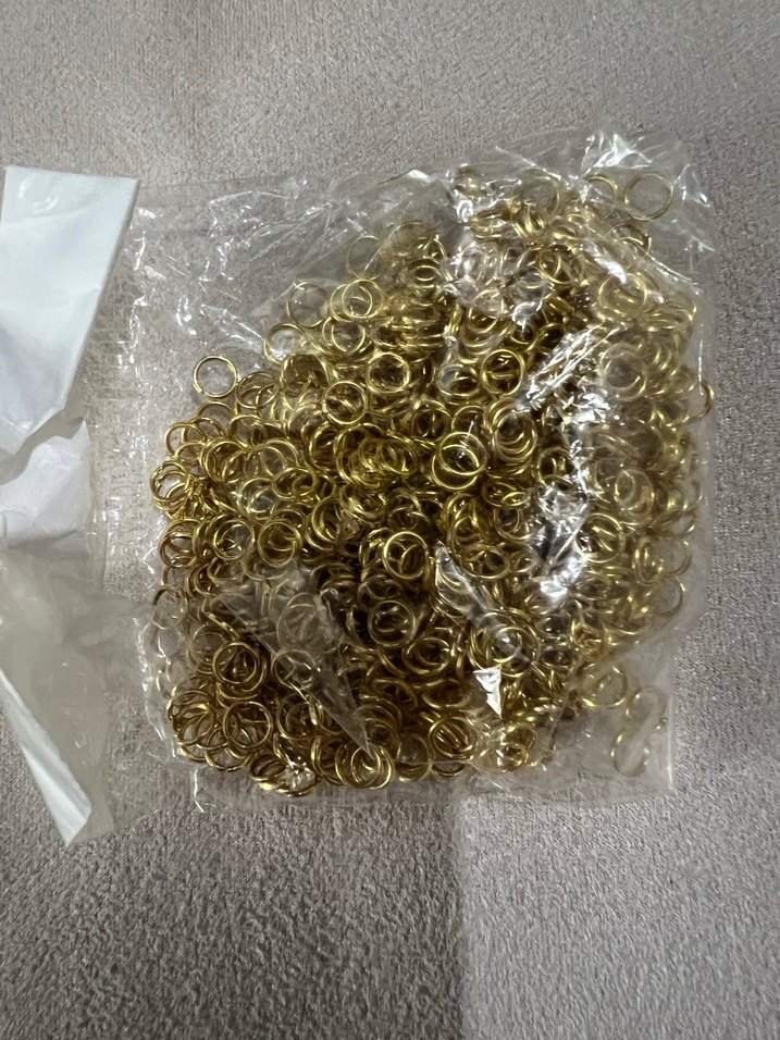 Parlak Altın Tırnak Süsü Halkaları - Görsel 3