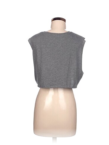 xl Beden Defacto T-shirt %70 İndirimli.