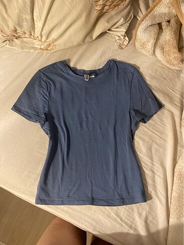 Hm bedene oturan baby tee
