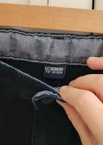 Erkek Çocuk Lacivert Kemerli Kot Pantolon - Görsel 5