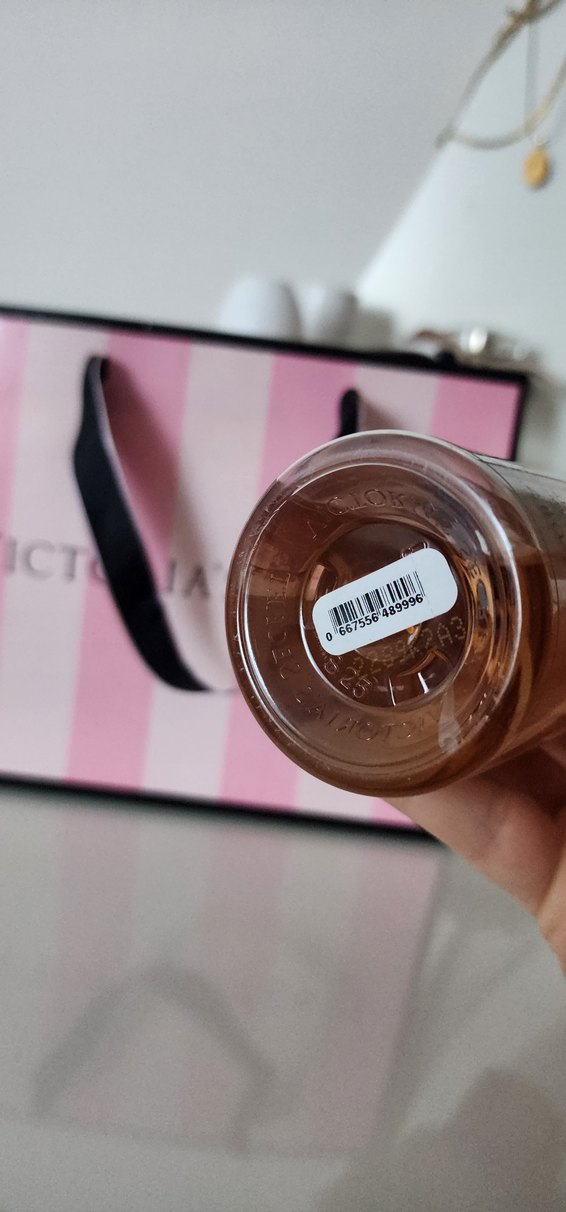 Victoria's Secret Bare Vanilla Kadın Parfümü - Görsel 3