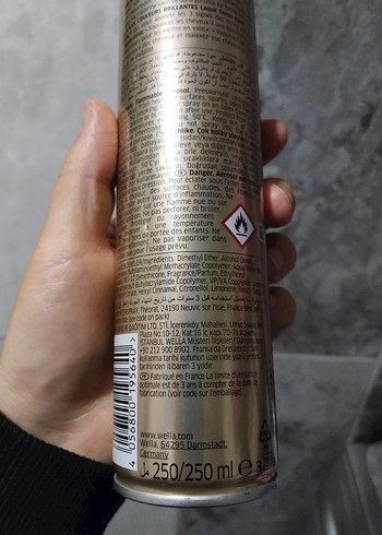  Beden Wella Wellaflex Brillant Colors Saç Spreyi 3 Güçlü Tutuş